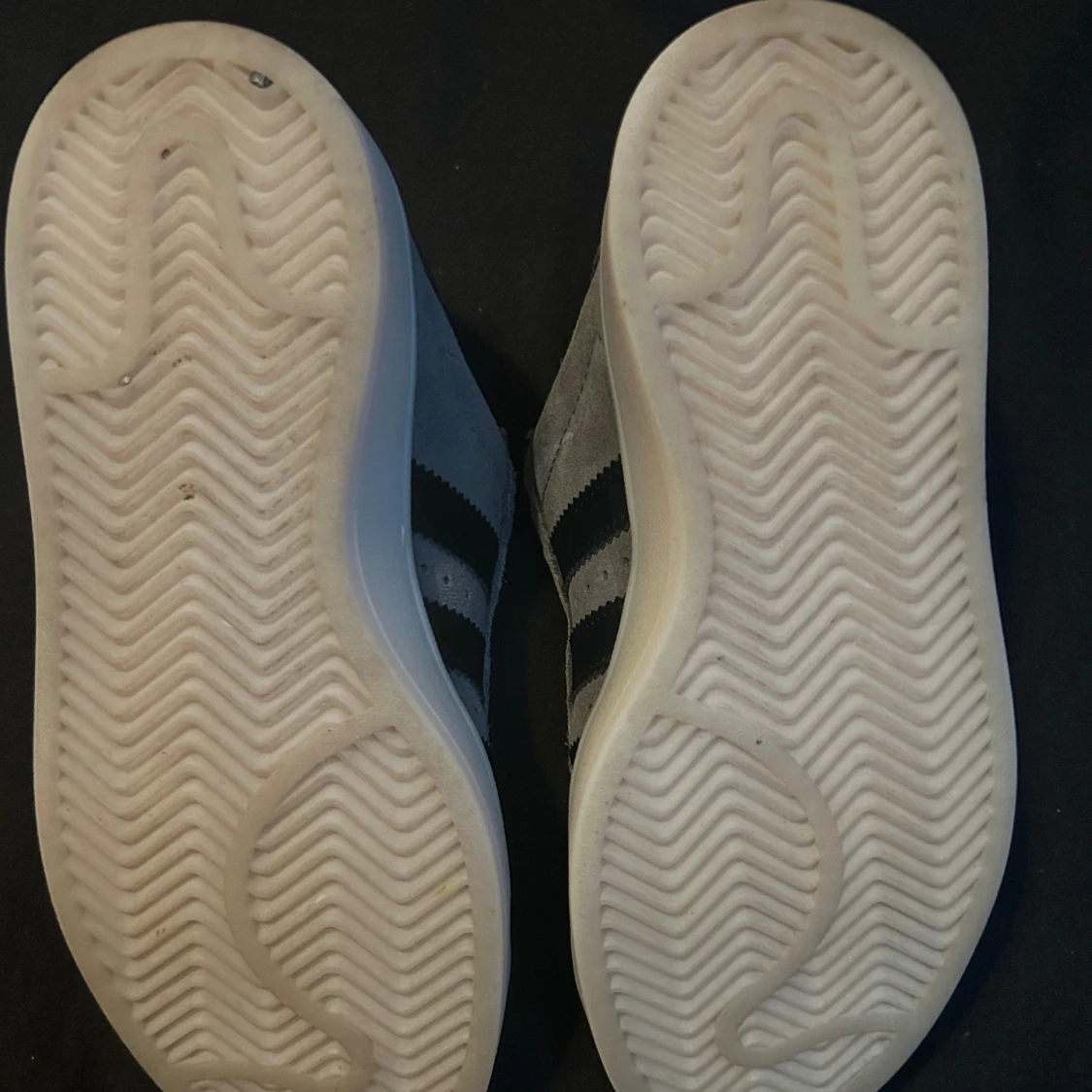 Adidas Campus gråa  - 91