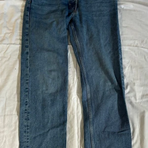 Weekday Jeans - 8/10