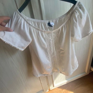 Blus  - Jätte fin tröja o använd