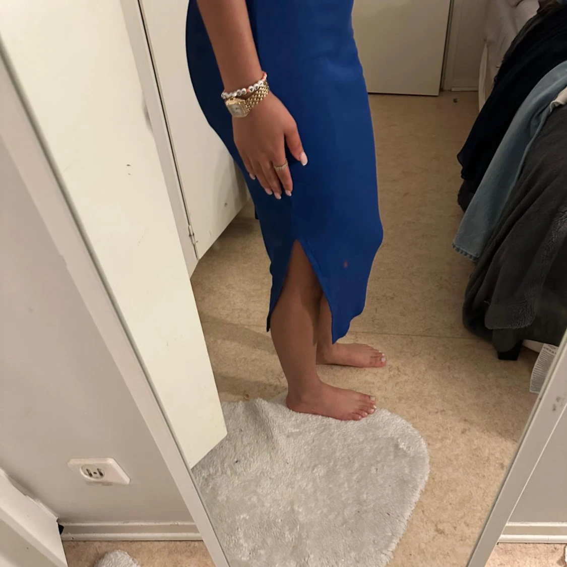 Snygg blå klänning - 2