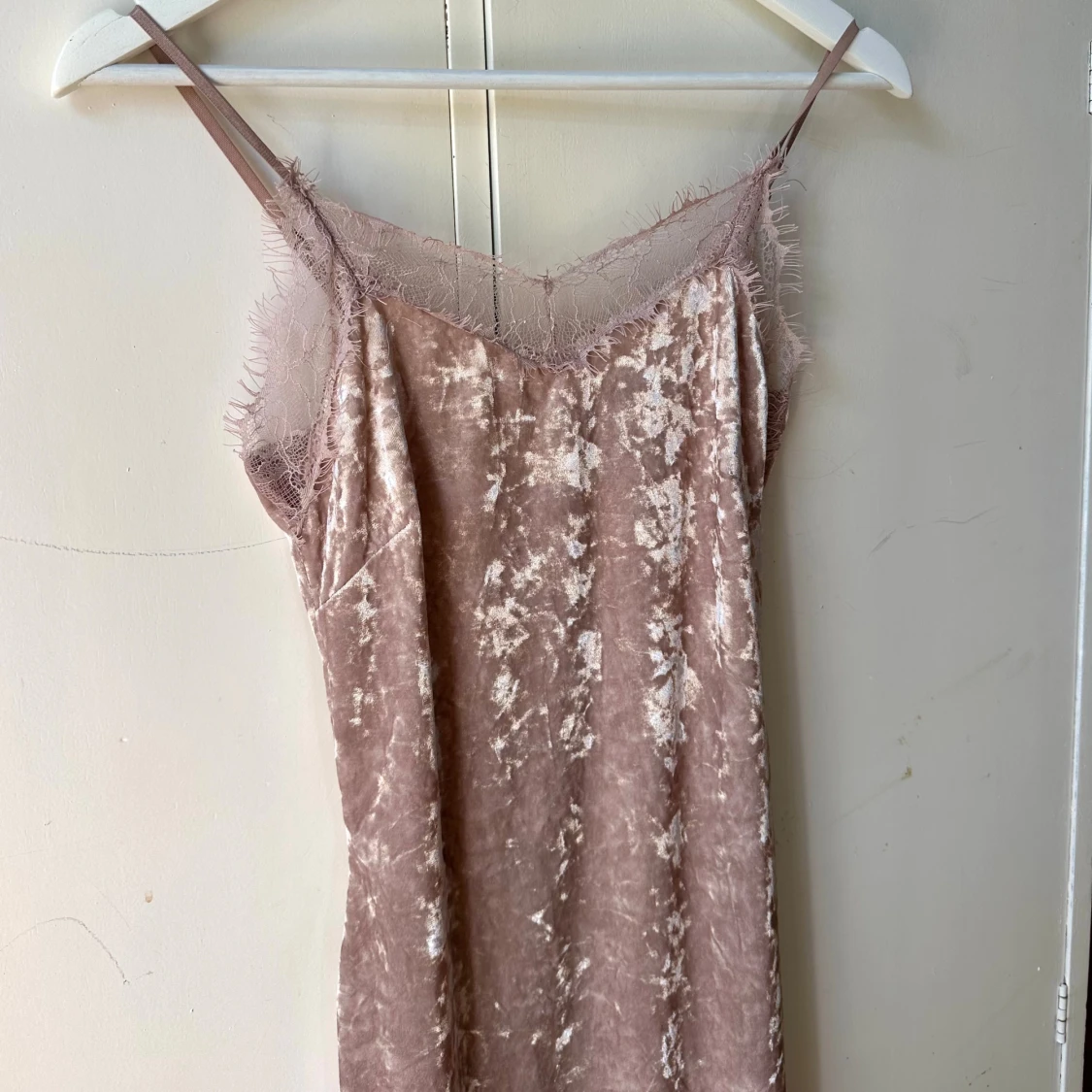 Klänning spets/sammet - 90