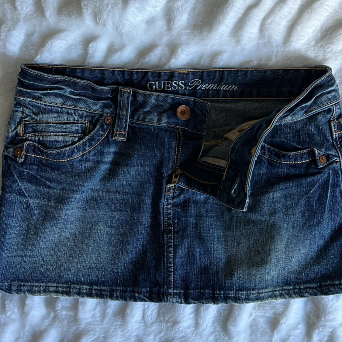 GUESS Low Waist Denim skirt - 92