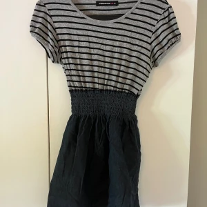 Klänning  - Knappt använd stolek xs 