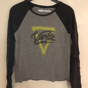 Vans långärmad tshirt  - Mjuk Tunn Cropped av mig