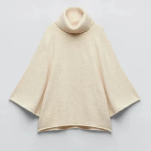 Stickad tröja  - Säljer denna fina stickade tröjan som inte längre går att köpa💕💕💕populär men svår att få tag på!!!!