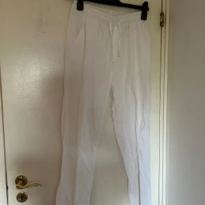 Linnebyxor - Skriv privat om intresserad