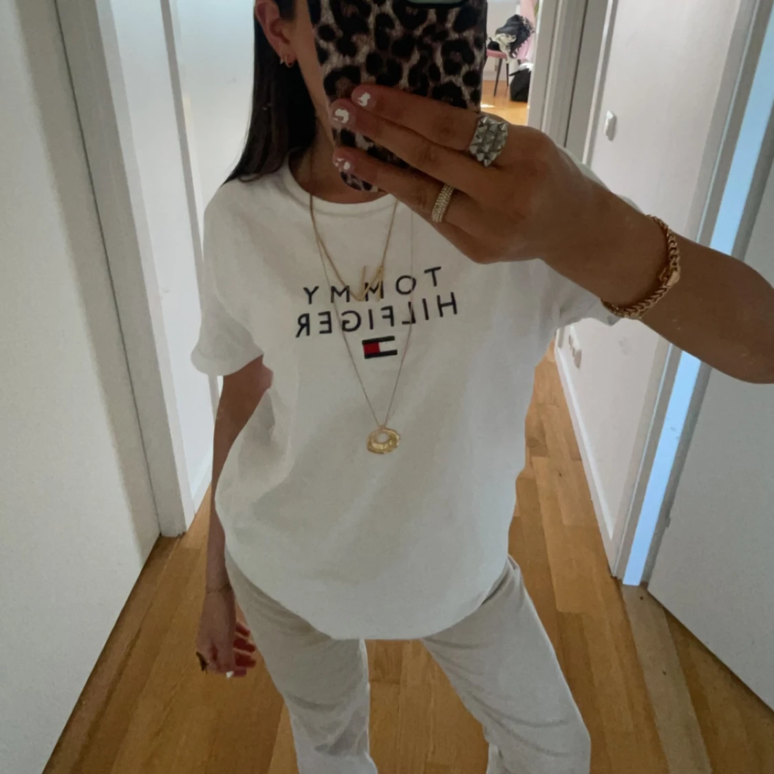 tommy hilfiger t-shirt