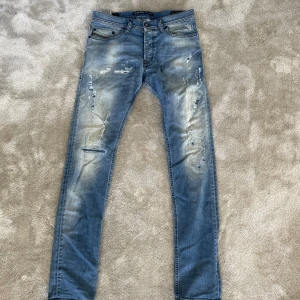 Diesel jeans - Riktigt fräscha diesel jeans i fint skick W31 L32