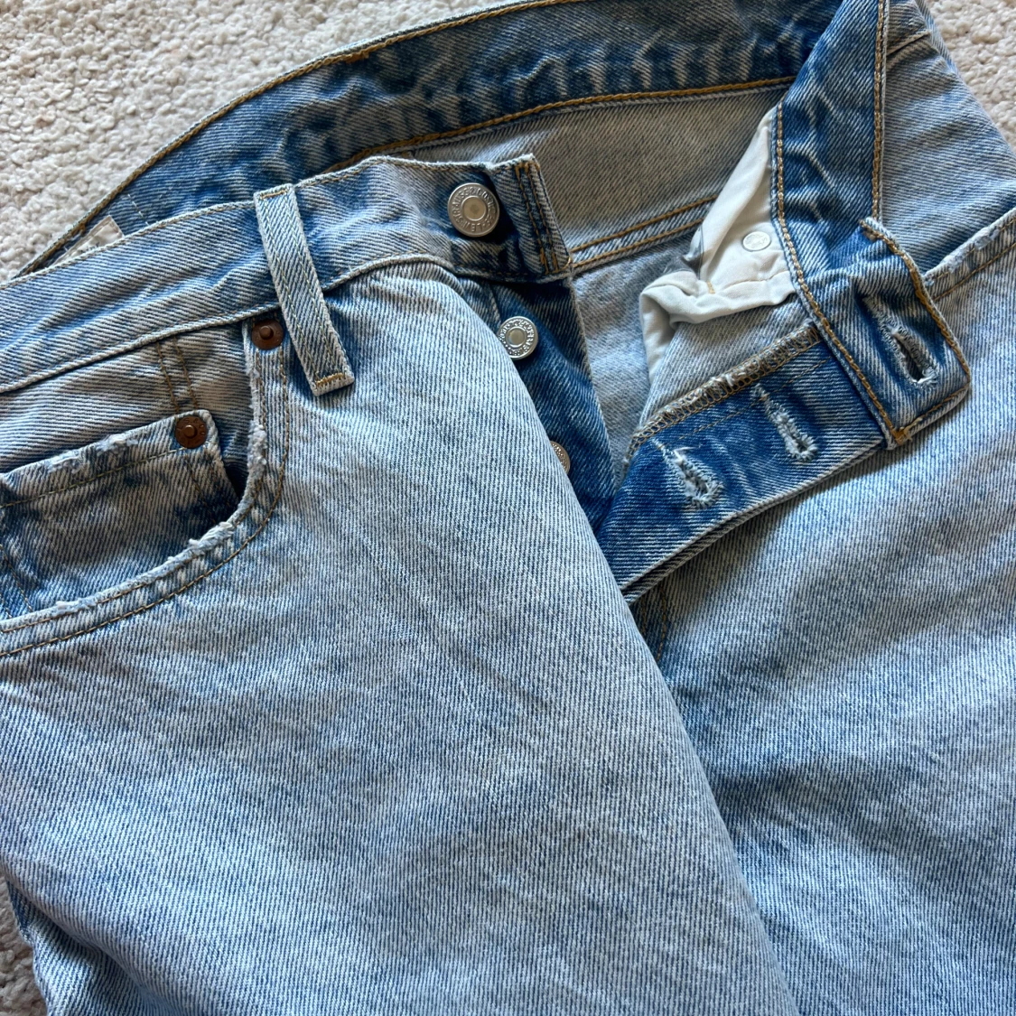 LEVI’S jeans - 90