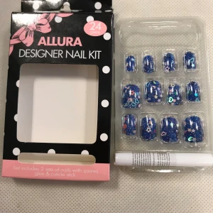 Konstnaglar  - 12st/paket 