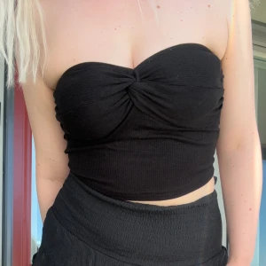 Topp - NY - M - Topp i storlek M endast testad  Säljs för 40kr