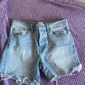 jättefina jeansshorts från Lager157