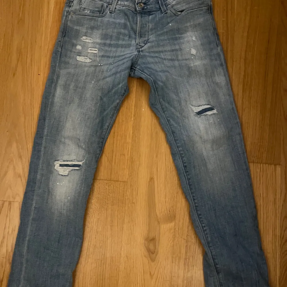 Ett par nästan oanvända Jack & jones jeans i stl 31:30. Modellen är slim glem!. Jeans & Byxor.