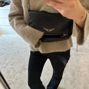 Zadig & Voltaire väska  - En rymlig Zadig väska! 😊