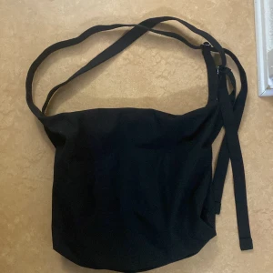 Handväska, Ny   - Hippi tyg handväska som passar lite alla vardagliga situationer. Skolor, shopping, picknick, resor och äventyr etc