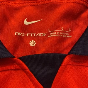 England fotbolls tröja - Kvalitet 9/10 storlek L pris 250