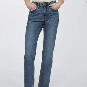 supersnygga jeans från Mango i storlek 34