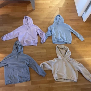Hoodies ❤️‍🔥❤️‍🔥 - Säljer mina hoodies då dem inte kom till andvändning, lite andvända men är i bra skick. Alla storlekar är S eller XS men kan funka som magtröja också.Köparen står för leverans 💞💞