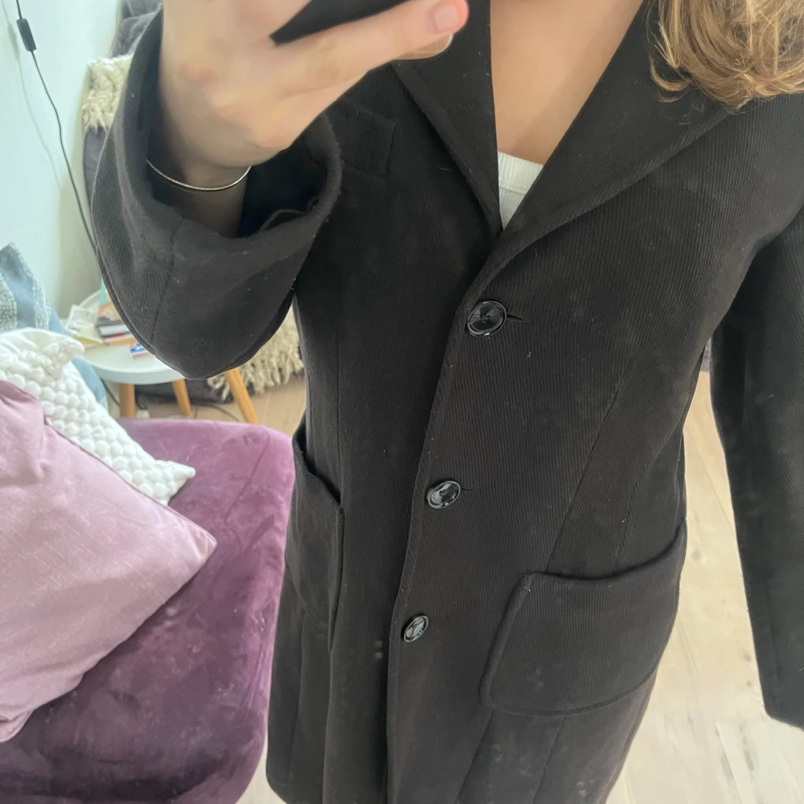 Fin långkappa. Mörkbrun/svart. (Inga fläckar de är spegeln)  - 90