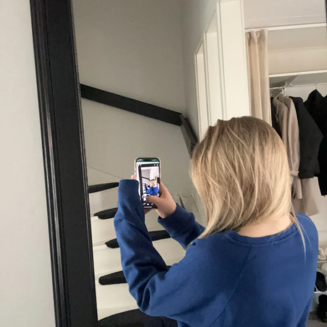 Mörkblå collage tröja - 90