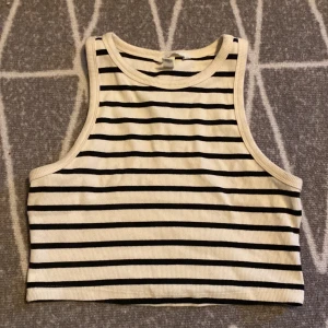 Randigt linne - Gulligt linne som jag säljer pga garderobsränsning