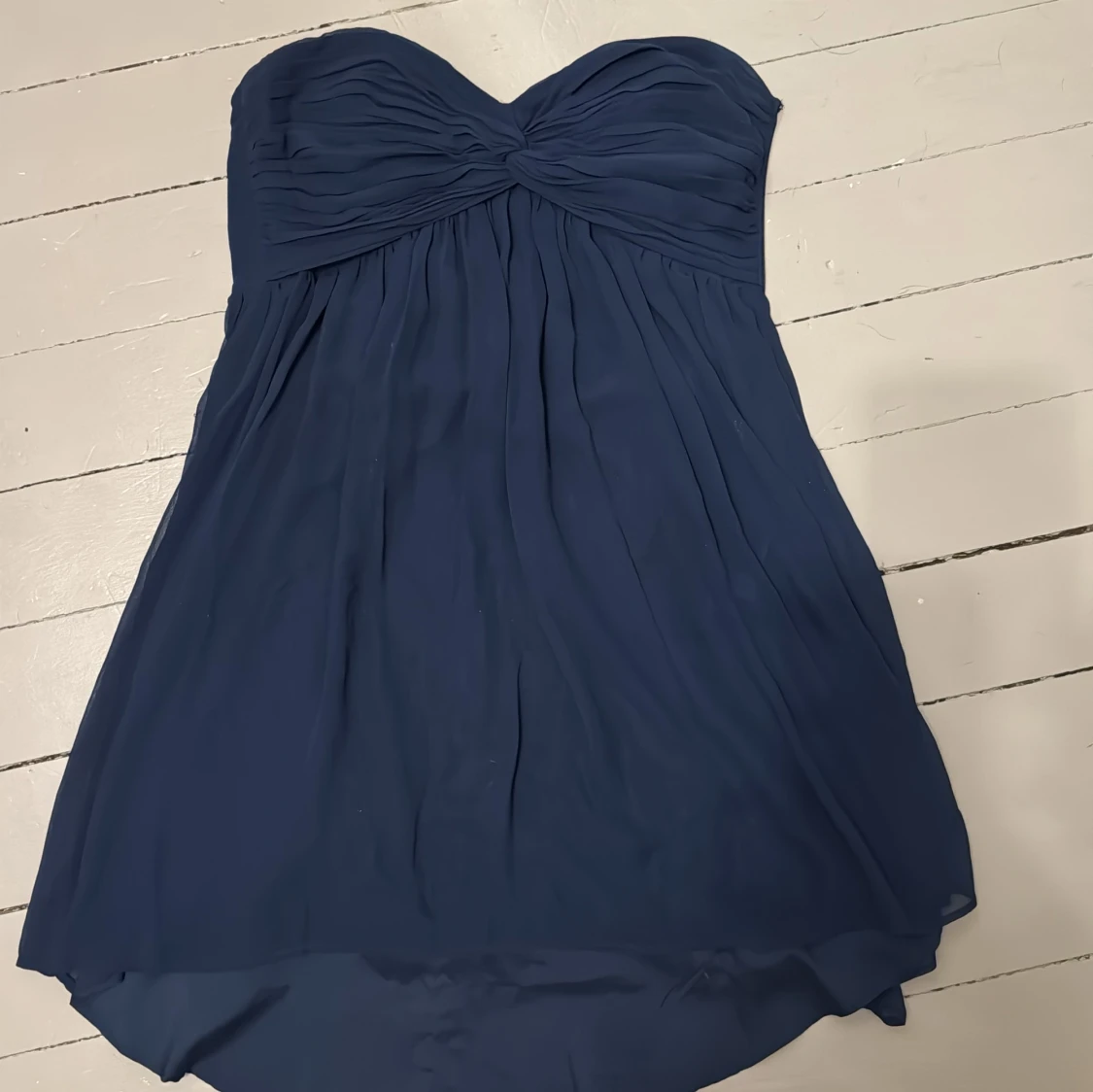 Marinblå volangklänning - 90