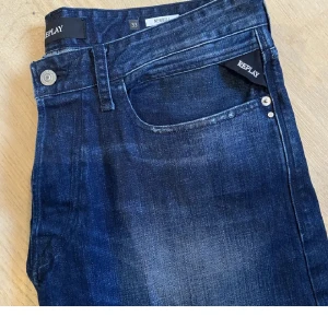 Replay jeans - Fri frakt  Det är modellen newbill  Skriv om du har frågor
