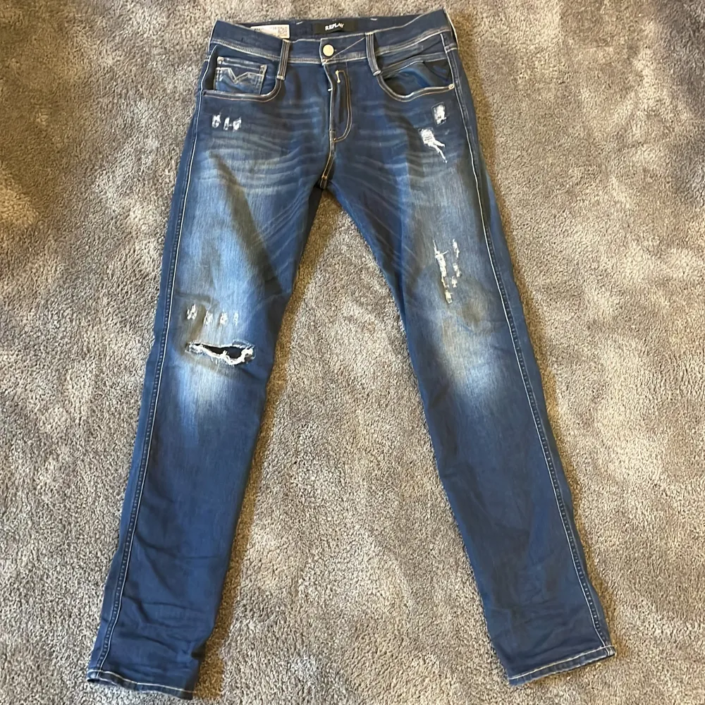 Slim replay byxor knappt andvända storlek w30 L32. Jeans & Byxor.