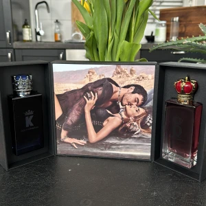 Dolce & Gabbana Parfym 100ml  - Dolce & Gabbana - Q intense EdP 100ml - nypris 2075kr Dolce & Gabbana - K intense EdP 100ml - Nypris 1720kr  Säljer båda för 2000kr
