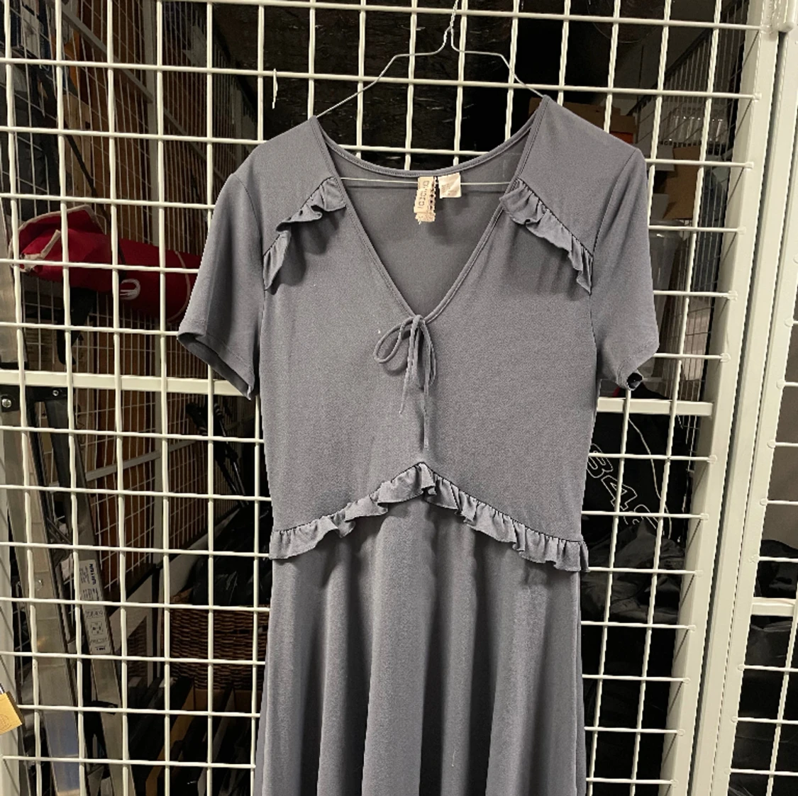 Blå gullig klänning