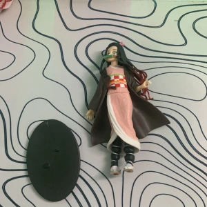 Nezuko actionfigur - Ingen låda. Helt okej skick