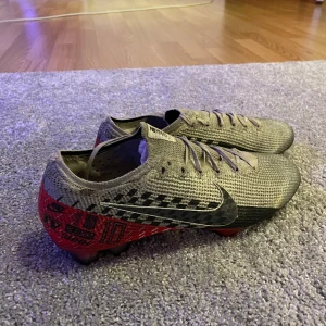 Nike mercurial - Nike mercurial