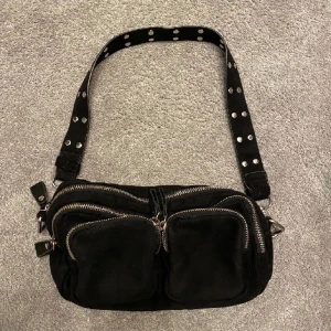 Väska - Väska från Gina tricot 