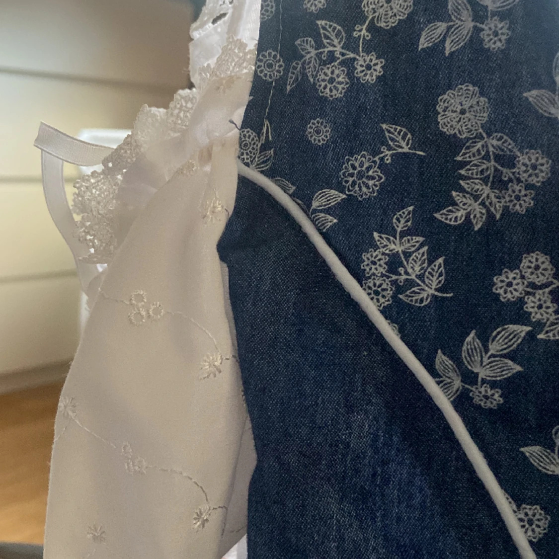 Söt topp med snörning - 91