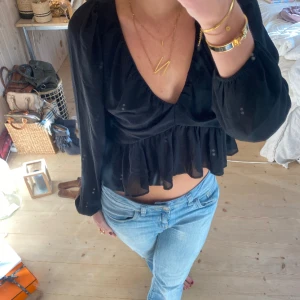 Topp - SUPER snygg topp, i bra kvalitet 