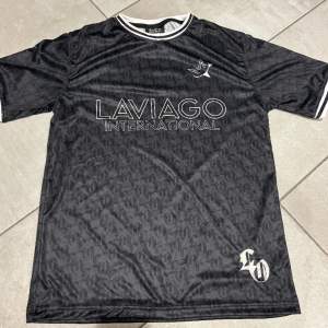 Skit snygg Laviago fotbollströja, inte släppt än. Kolla deras TikTok. Laviago.clothing 
