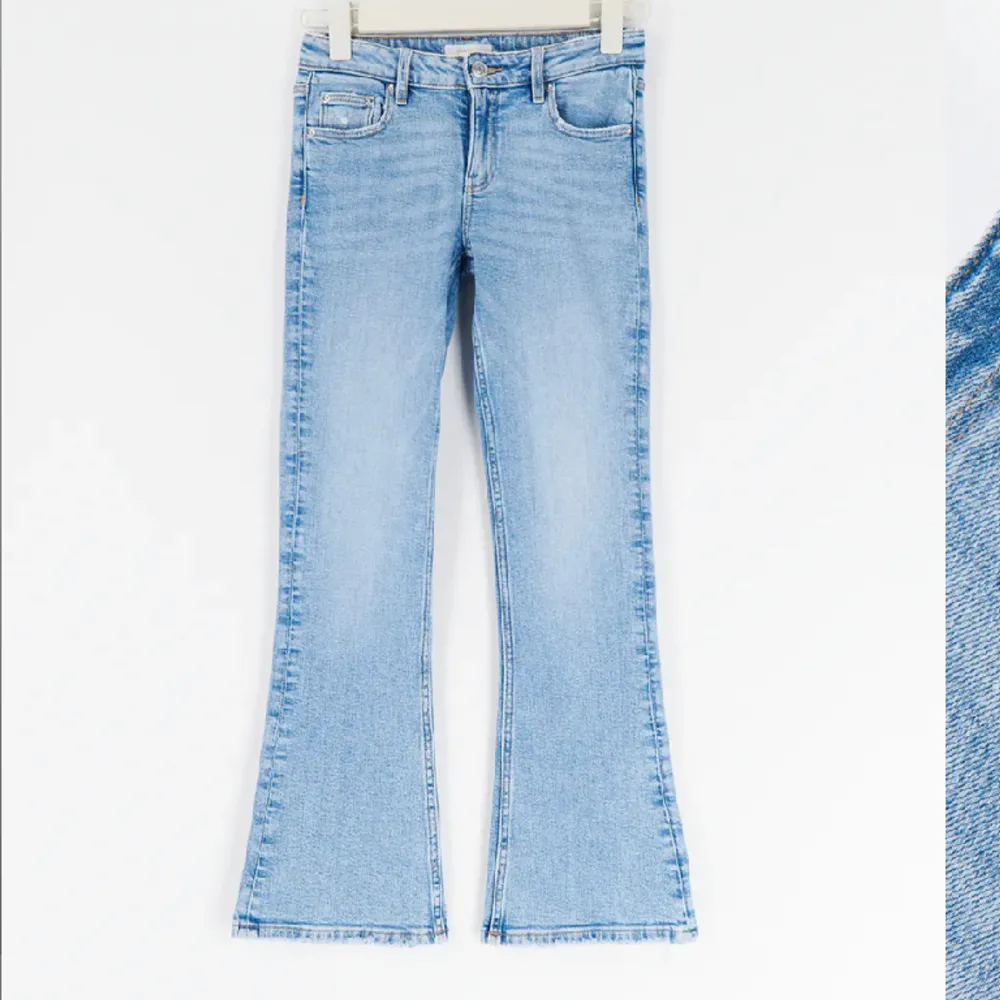 As snygga lågmidjade jeans från Gina Young. Skriv för fler bilder💘. Jeans & Byxor.