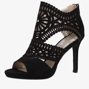 Klackar - Helt nya, aldrig använda super snygga klackar Nypris 769:-