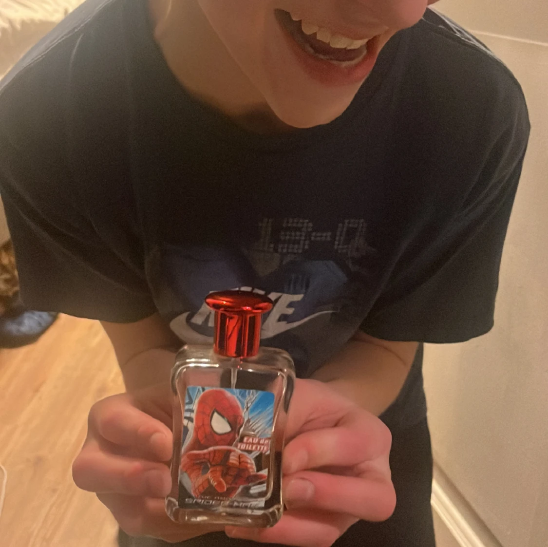 Og parfym märket av Spider-Man 