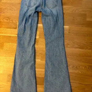 Ljusblåa jeans från Lager 157, Lågmidjade 💗 