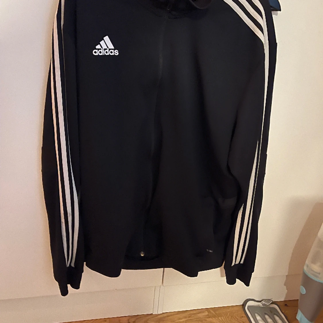3 st adidas tröjor  - 90