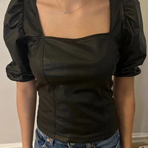 Lack topp - Super fin lack topp knappt använd💖💖