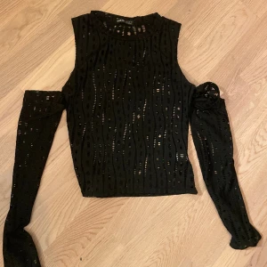 Topp - Nät ish topp från Shein, skit cool o unik 