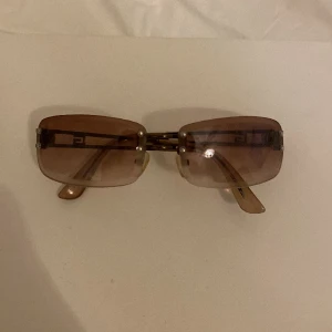 Vintage solglasögon  - Så fina solglasögon som tyvärr inte passade min ansiktsform