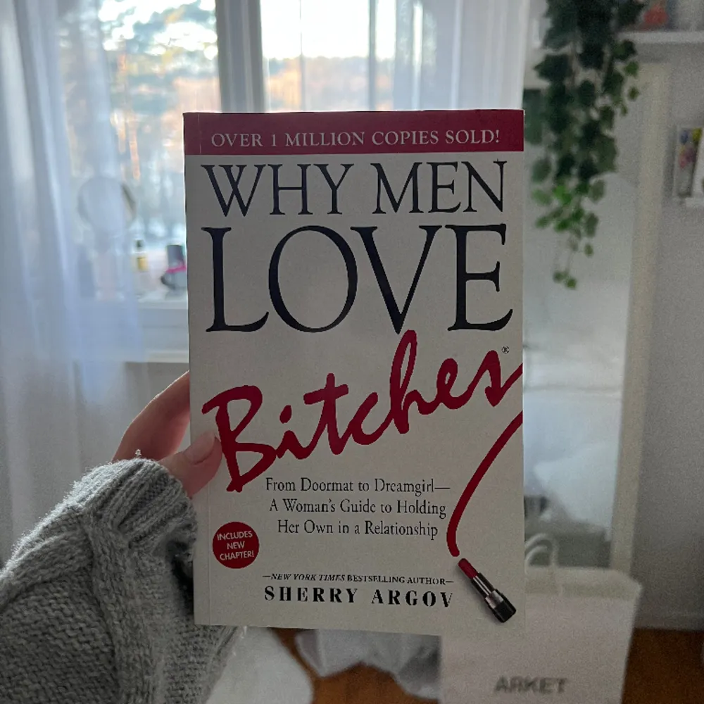 Jag tyckte detta var en intressant, lärorik och rätt komisk bok med fokus på mäns psykologi kring kärlek och attraktion. Läst en gång därmed ytterst lite slitage. Köpt för 179kr - Säljer för 90kr . Övrigt.