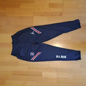 Psg tracksuit - Helt ny Kan ta emot bytten Kan diskutera priset
