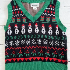 Monki stickad väst - Västen är oanvänd! Nypris 299kr