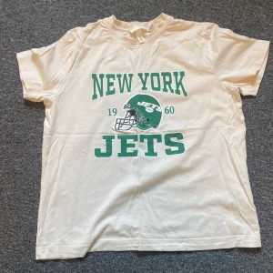 T-shirt med tryck - Bra skick Oversized 