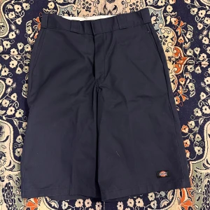 Dickies shorts W31 Nya med tag - Storlek 31 Helt nya  Baggy/Loose fit 700kr nya i butik 