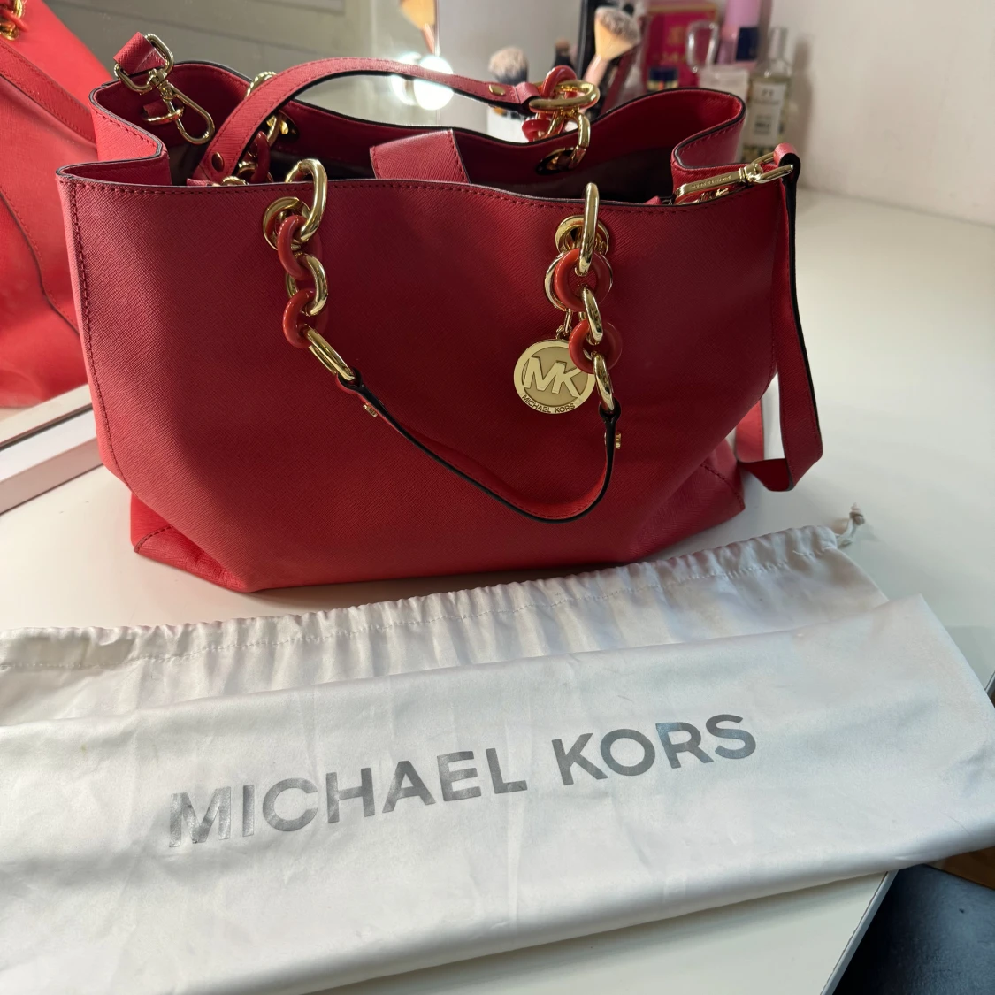 Rosa Michael kors väska  - 92